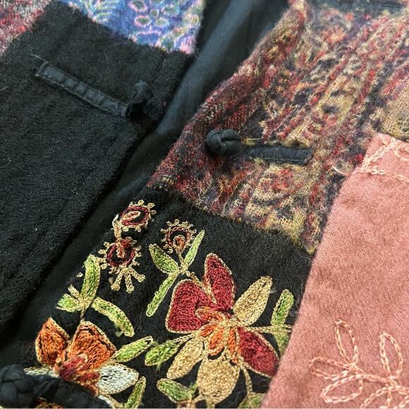 Coldwater Creek Wool Patchwork Vest Petite Medium black pink - Picture 5 of 9